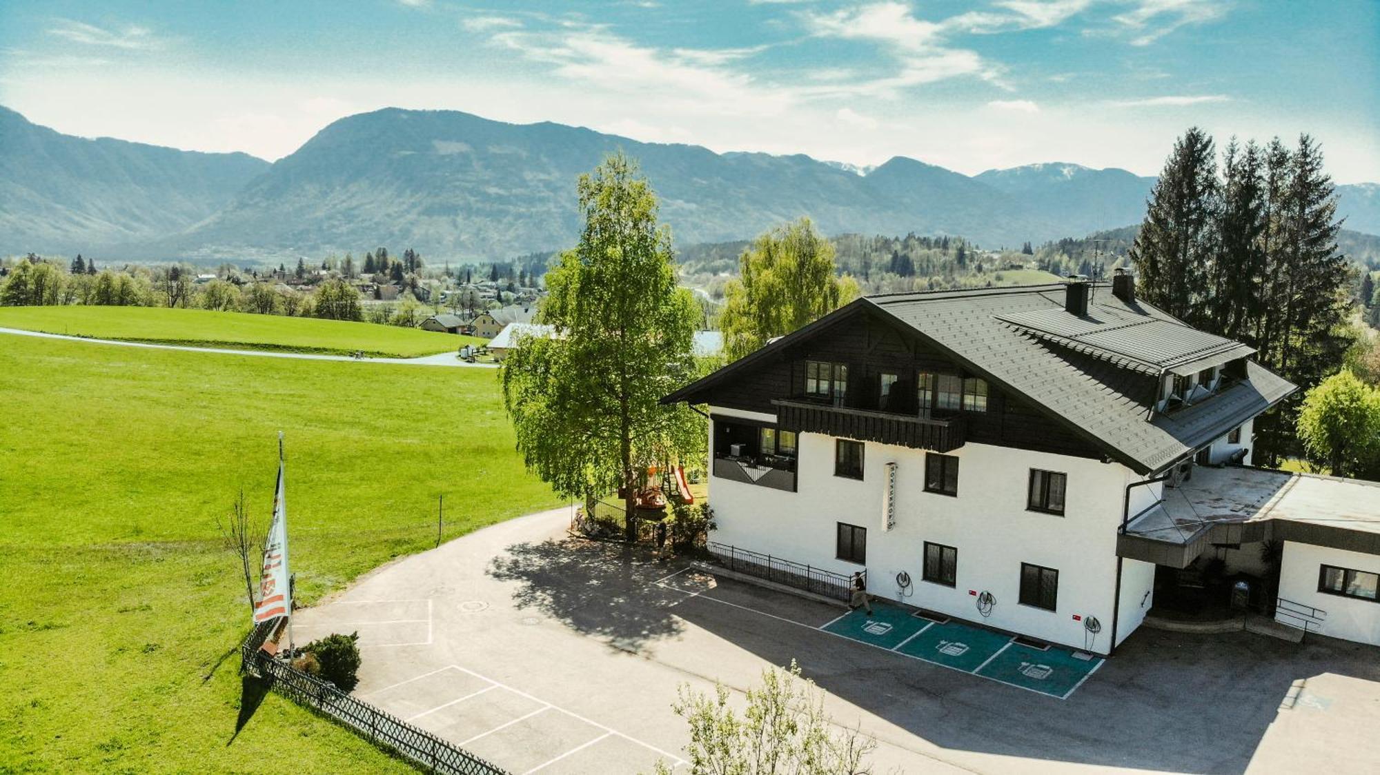Hotel Sonnenhof Lambichl Bagian luar foto