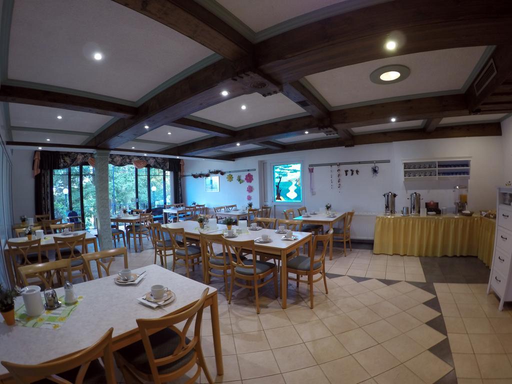 Hotel Sonnenhof Lambichl Bagian luar foto