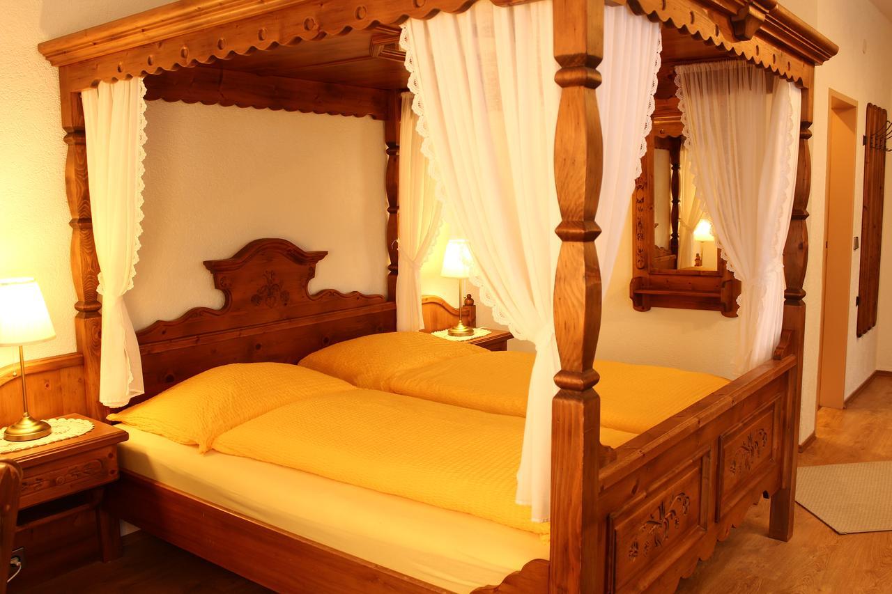 Hotel Sonnenhof Lambichl Bagian luar foto