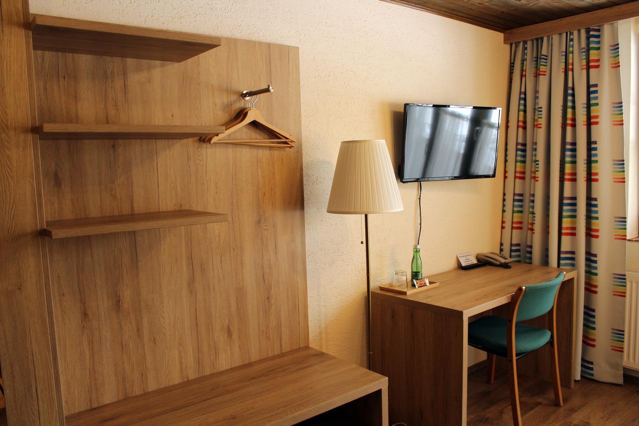 Hotel Sonnenhof Lambichl Bagian luar foto