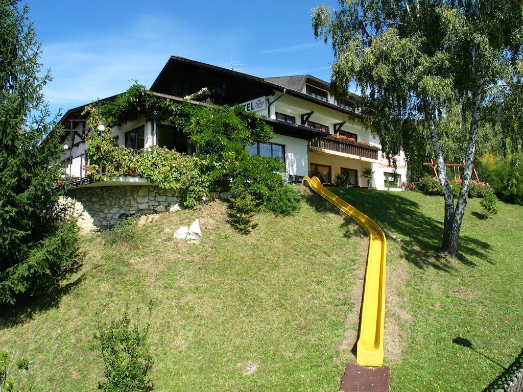 Hotel Sonnenhof Lambichl Bagian luar foto